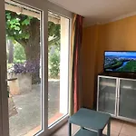 度假居 Mazet Proche Golf 尼姆